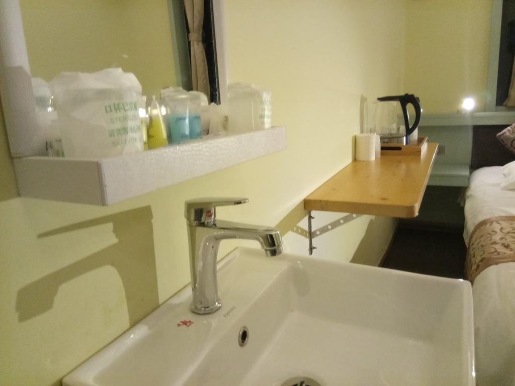 Гуйлинь: Guilin Jiuzaipangbian Boutique Inn