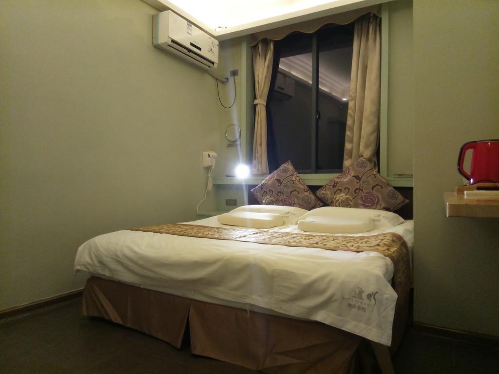 Гуйлинь: Guilin Jiuzaipangbian Boutique Inn