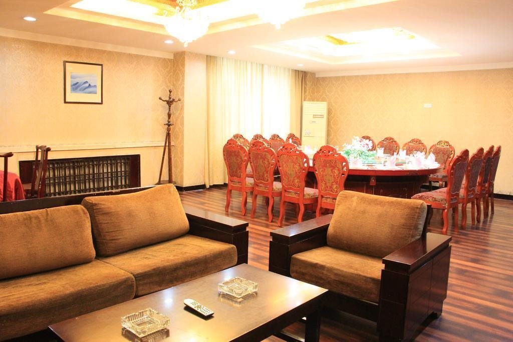 Шиянь: Wudangshan Taihe Xuanwu Hotel