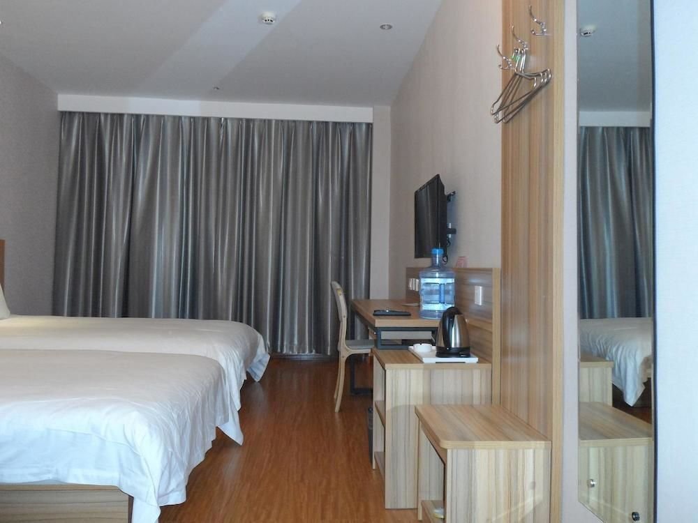 Синтай: Eaka 365 Hotel Xingtai West Zhongxing Road Ganglong Branch