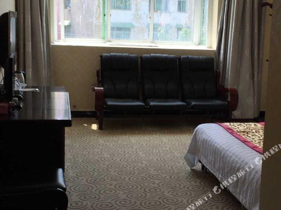 Эньши: Xianfeng Jintian Holiday Inn