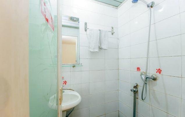 Лешан: Leshan Wanghao'er Hotel