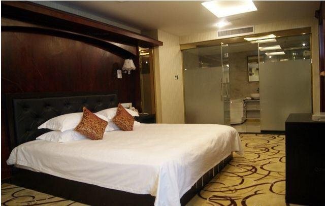 Дунъян: Dongyang International Hotel