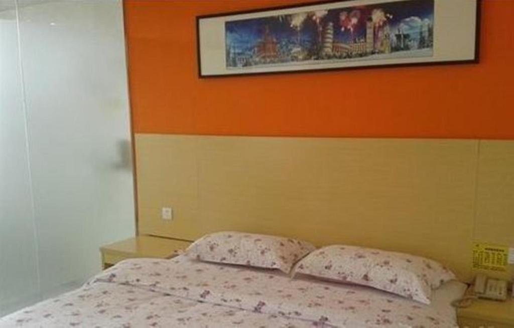 Дунгуань: 8 Inns Dongguan Qiaotou Branch