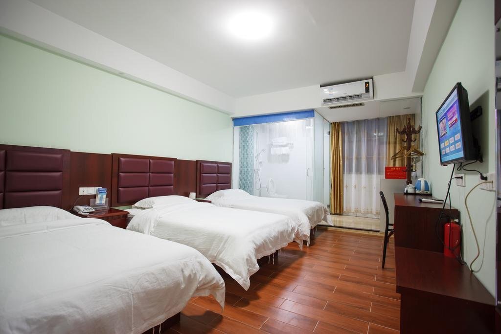 Чжуншань: Xiaolanzheng Taihua Hotel