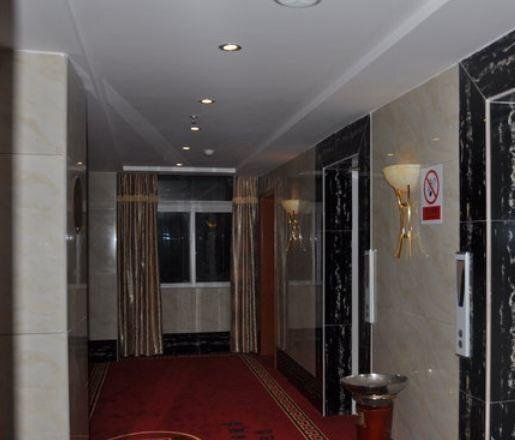 Шангри-Ла: Shangri-La Zhenglong Holiday Hotel