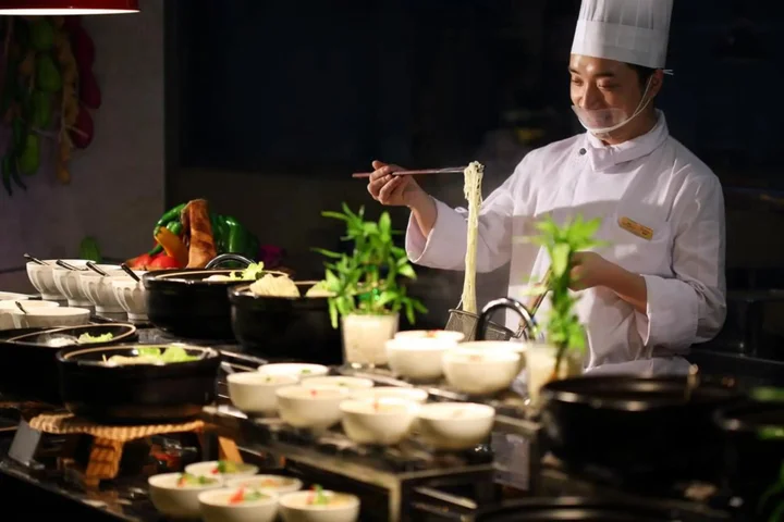 Чэнду: Howard Johnson Zunyue Hotel Chengdu