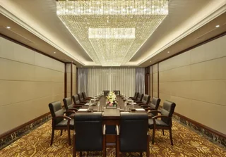 Чэнду: Howard Johnson Zunyue Hotel Chengdu