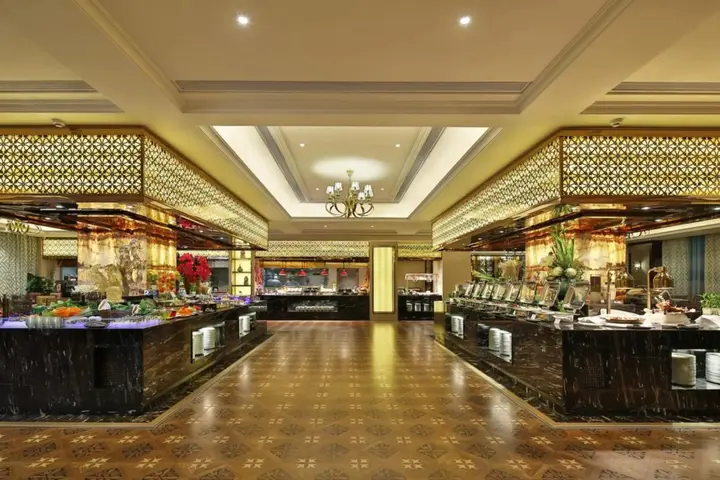 Чэнду: Howard Johnson Zunyue Hotel Chengdu