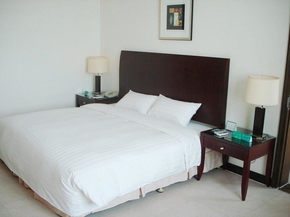 Фошань: Clifford Golden Lake Hotel