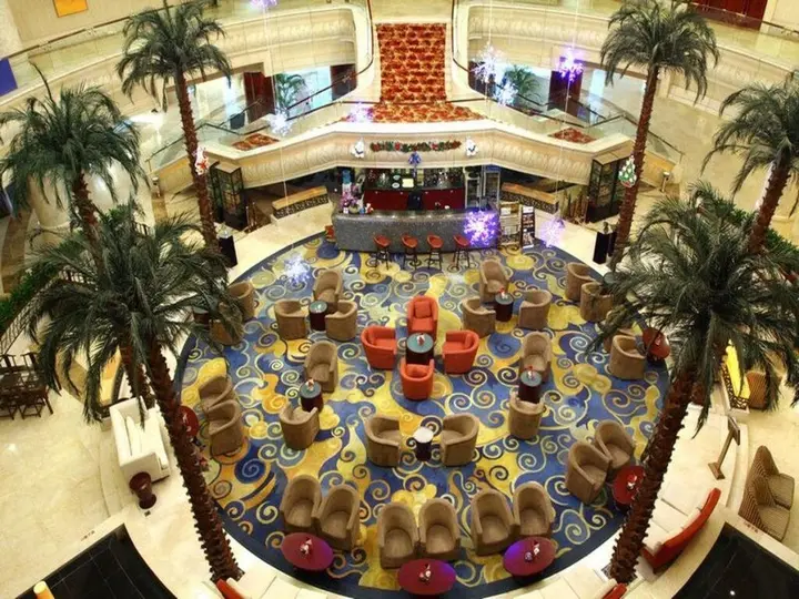 Шанхай: Great Tang Hotel