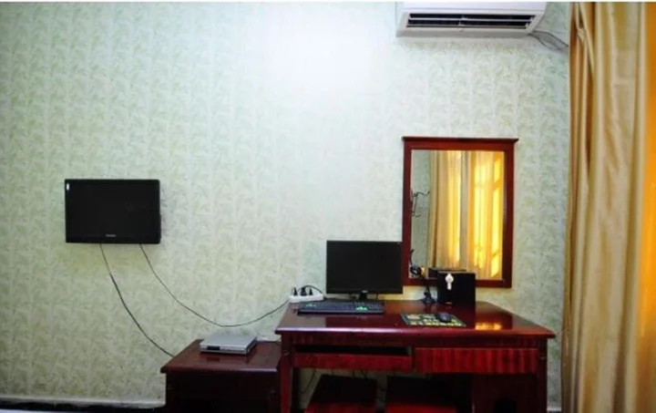 Цзинхун: Hongcheng Hotel