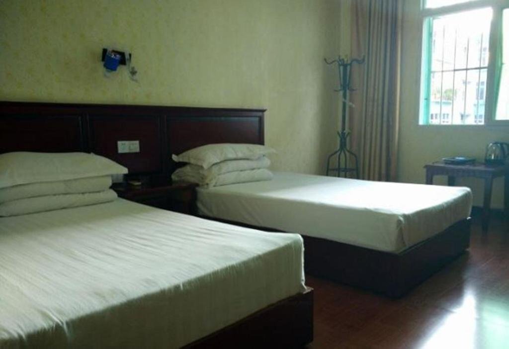 Цзинхун: Hongcheng Hotel