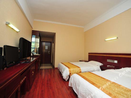 Цзинхун: Xishuangbanna Qunyi Business Hotel
