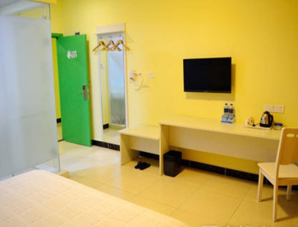 Дунгуань: 8 Inns Dongguan Liaobu Branch