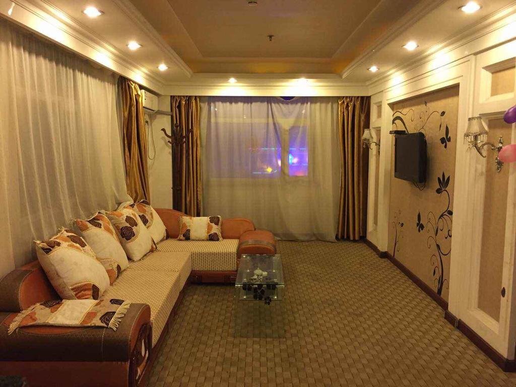 Фушунь: Shengshilong Xingji Inn