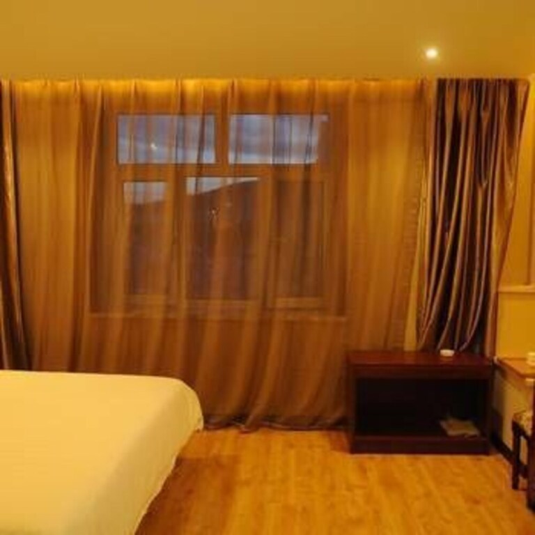 Хулун-Буир: Shangke Business Hotel