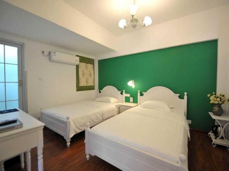 Чжанцзяцзе: Nine Rooms Inn
