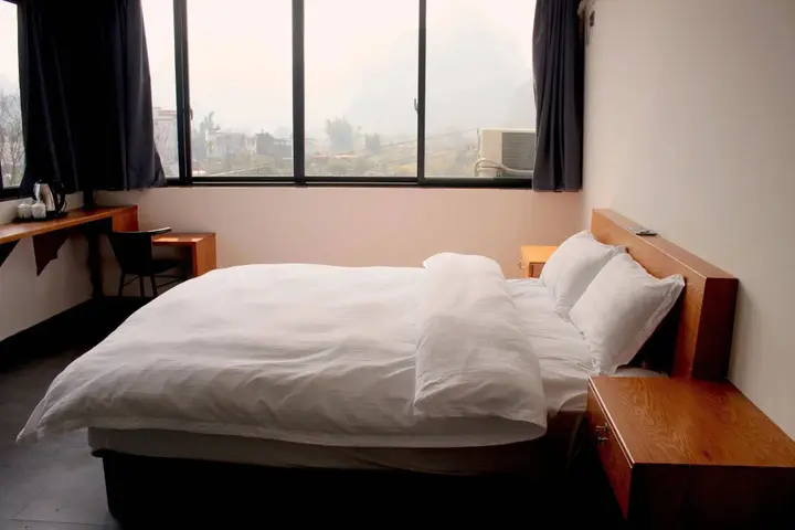 Яншо: Yangshuo Wada Hostel by Yulong River