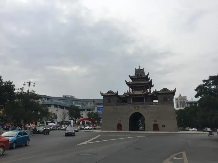 Yinchuan Zhengyang Express Inn — фото 1