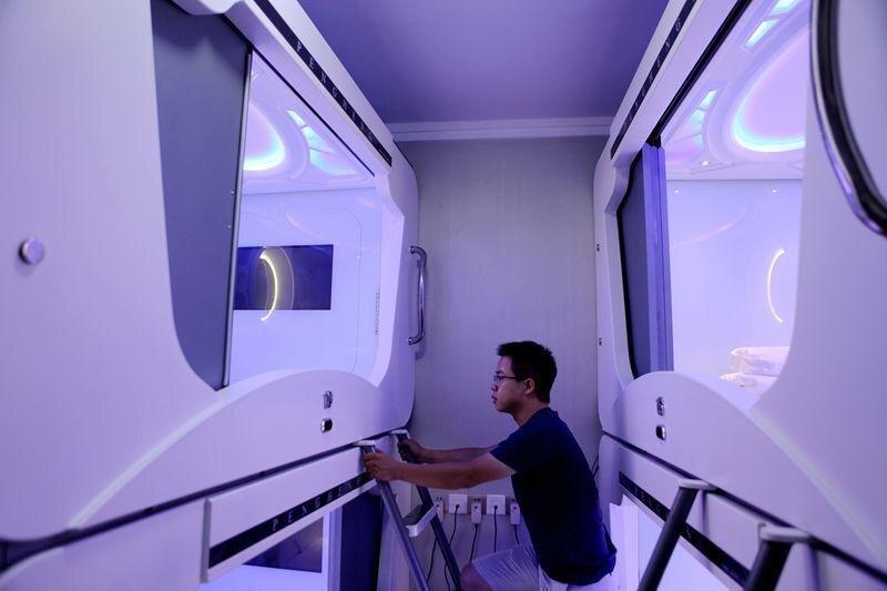 Юэян: Galaxy Capsule Hostel