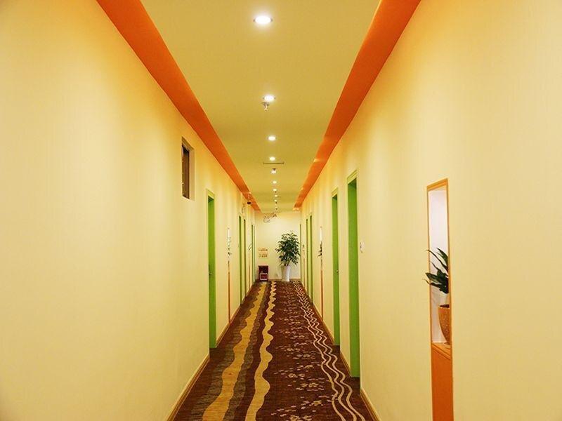 Дунгуань: 8 Inn Chashan - Dongguan