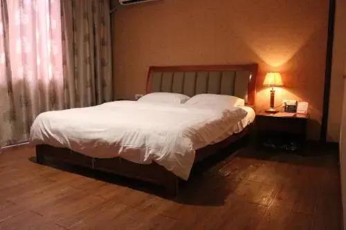 Дунгуань: Guangyuan Hotel (Yellow River Fashion City Shop, Humen Pedestrian Street, Dongguan)