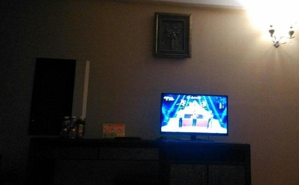 Дунгуань: Guangyuan Hotel (Yellow River Fashion City Shop, Humen Pedestrian Street, Dongguan)
