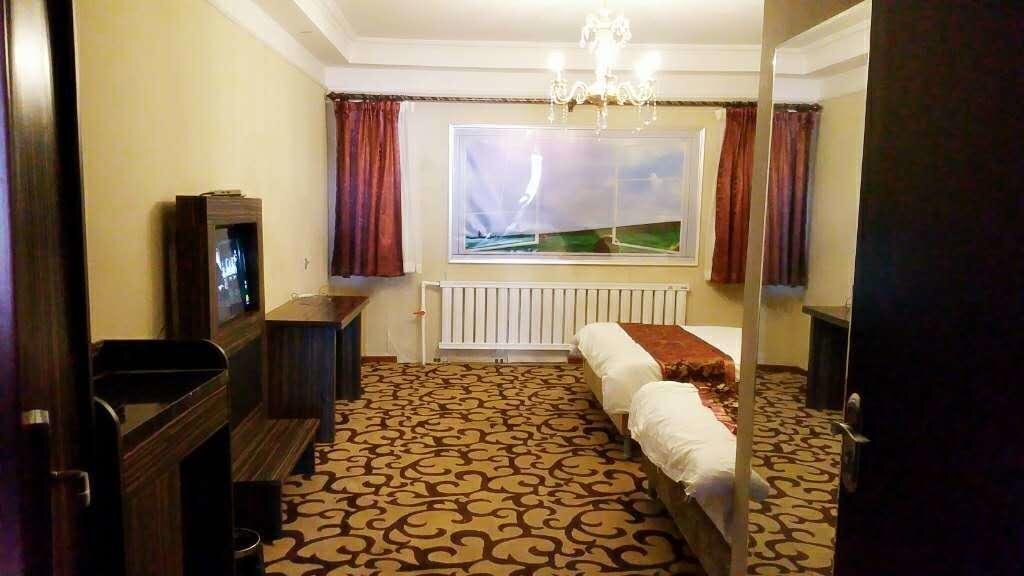 Хулун-Буир: Guohua Hotel