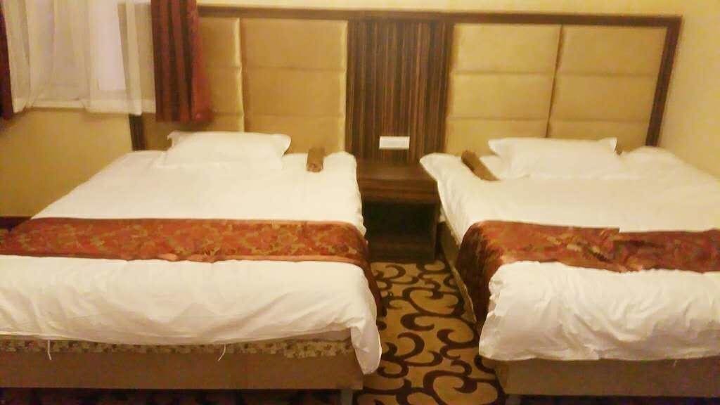 Хулун-Буир: Guohua Hotel
