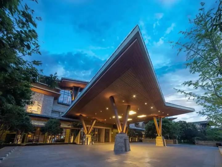 Дали: Hilton Dali Resort & Spa