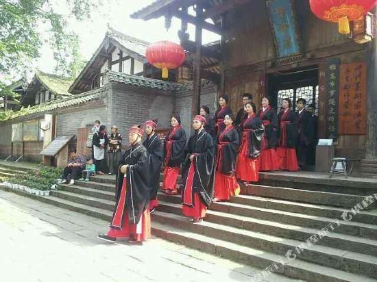 Яань: Ya'an Hanjiadayuan Neiya Shoufu Yizhan