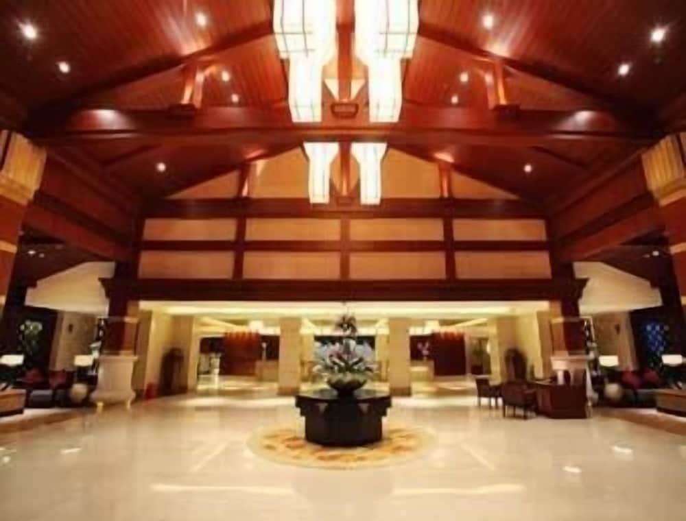 Howard Johnson by Wyndham Conference Resort Chengdu — фото 1