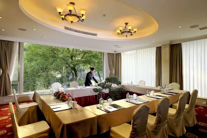 Ханчжоу: West Lake State Guest House