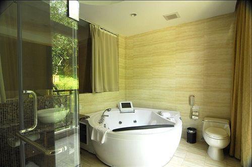Ханчжоу: West Lake Hillview International