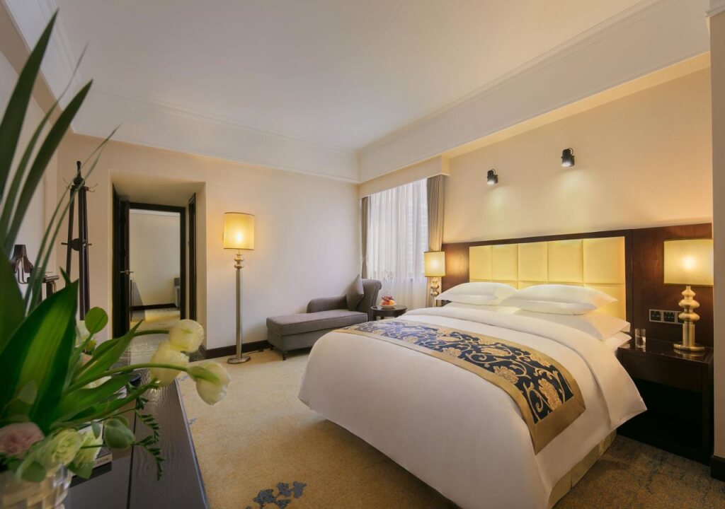 Куньмин: Kunming Wei Long Hotel
