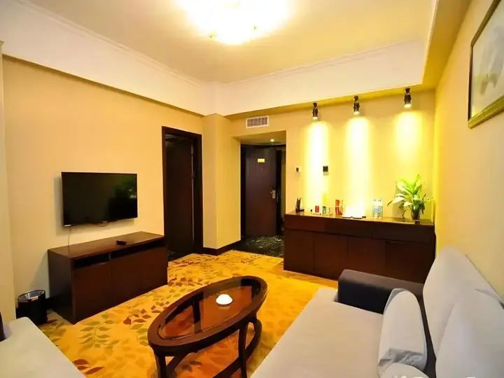 Куньмин: Kunming Wei Long Hotel