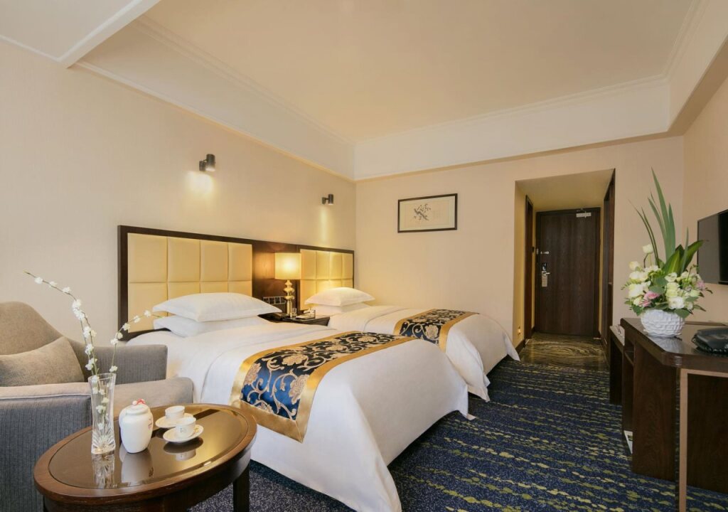 Куньмин: Kunming Wei Long Hotel