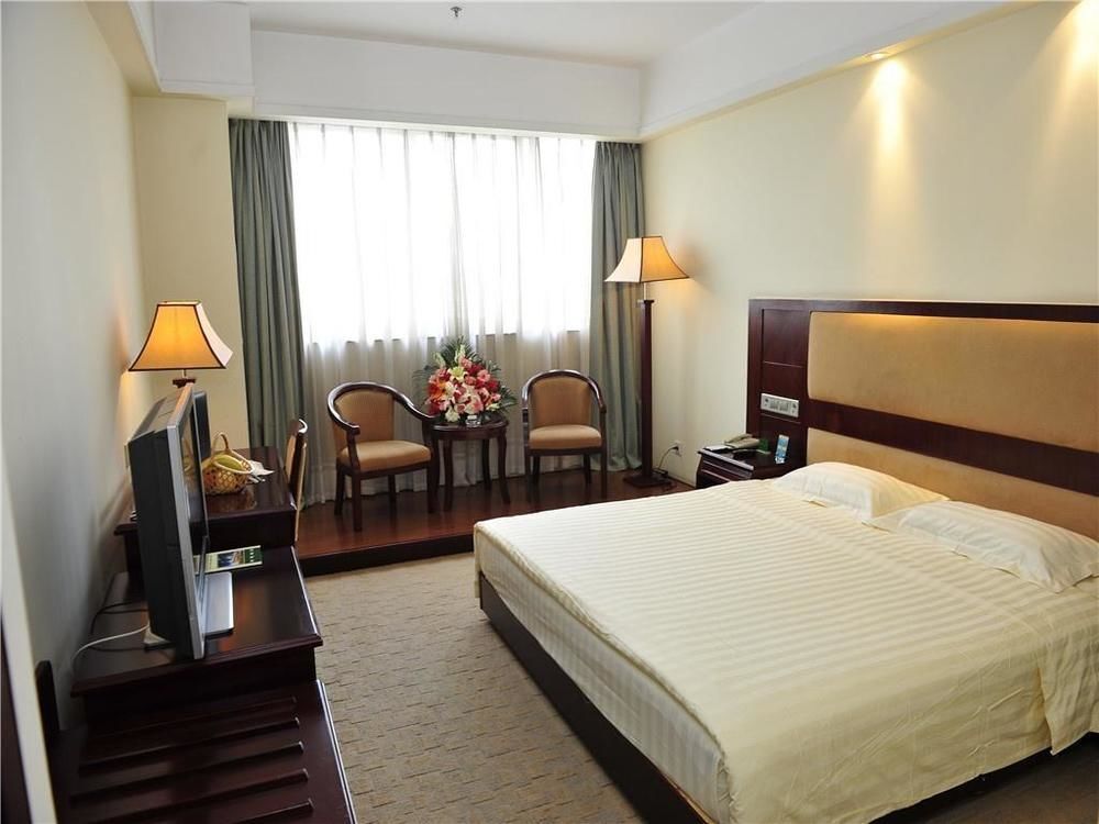 Kunming Greenlake View Hotel — фото 3