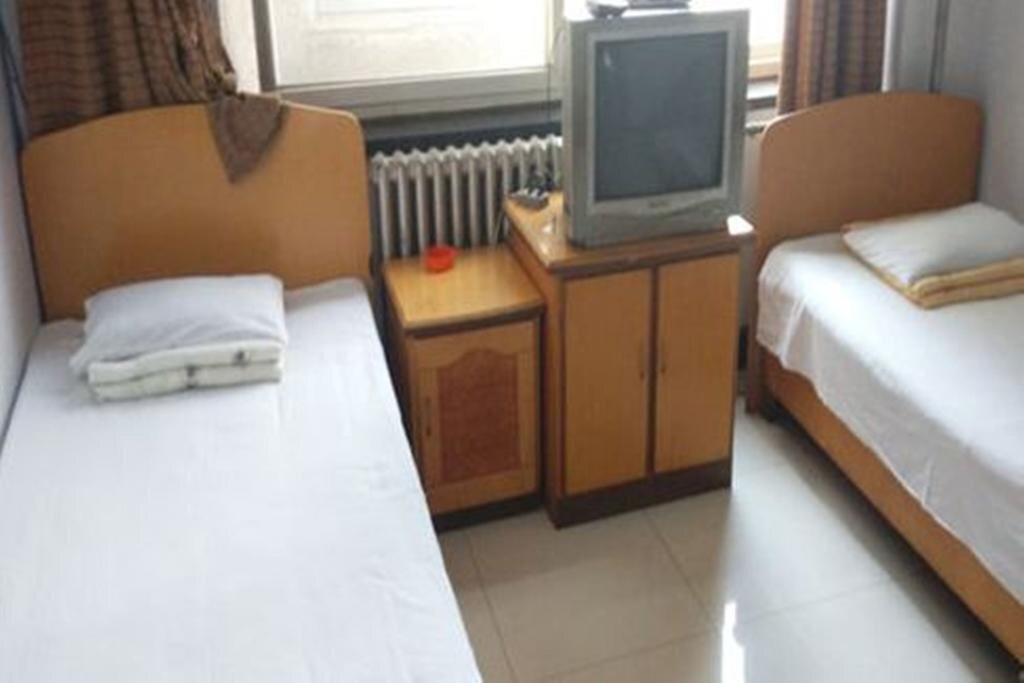 Таншань: Longxiang Inn