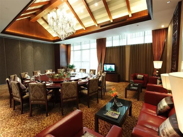 Шаоксинг: Mirror Lake Hotel