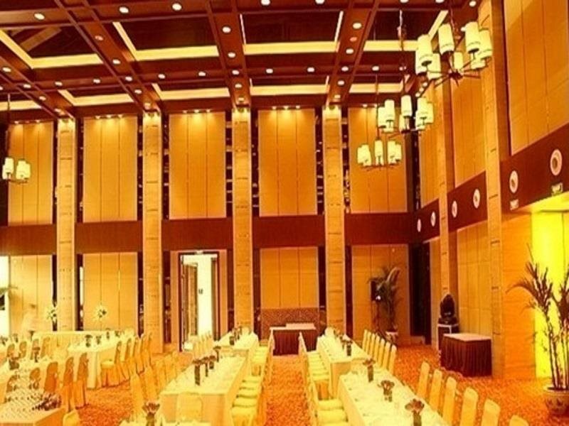 Шаоксинг: Mirror Lake Hotel