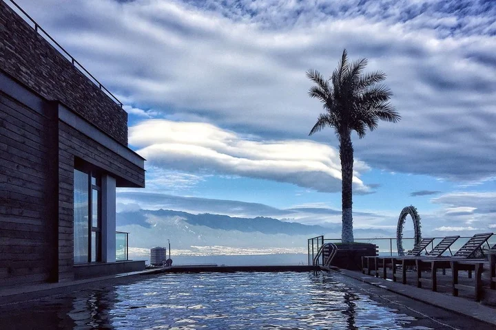 Дали: Erhai Lake Seclusion Life