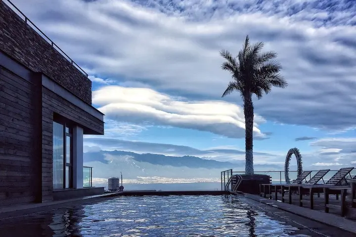 Дали: Erhai Lake Seclusion Life