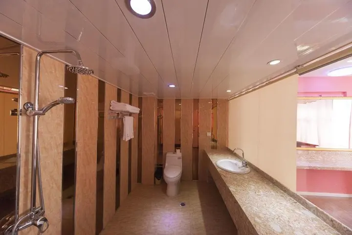 Даньдун: Huiyuan Holiday Hotel