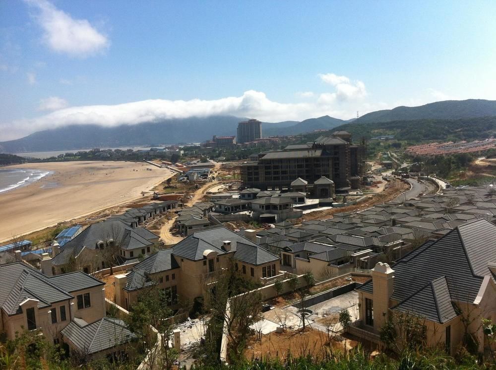Чжоушань: Dongsha Dragon Inn- Zhoushan Zhujiajian