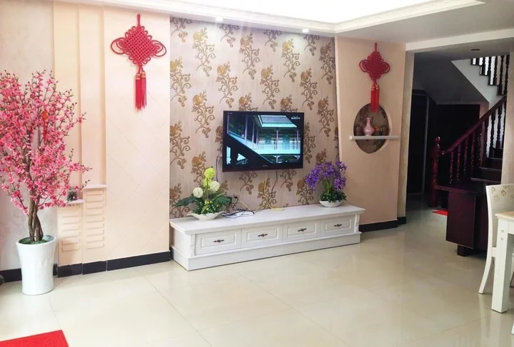 Чжоушань: Dongsha Dragon Inn- Zhoushan Zhujiajian