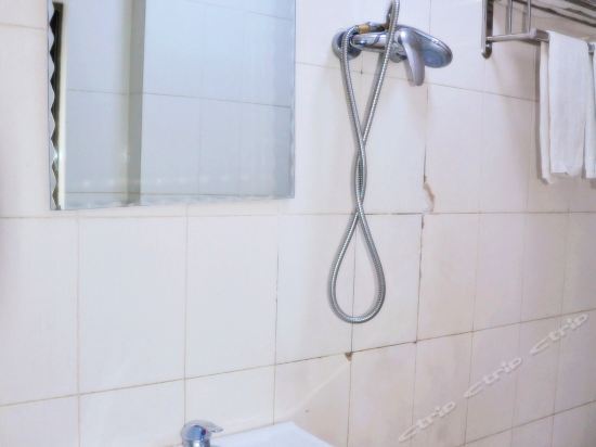 Даньдун: Kuandian Jiujiu Hotel