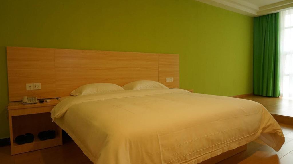 Дунгуань: 8 Inns Fenggang Xingao Shopping Plaza Branch