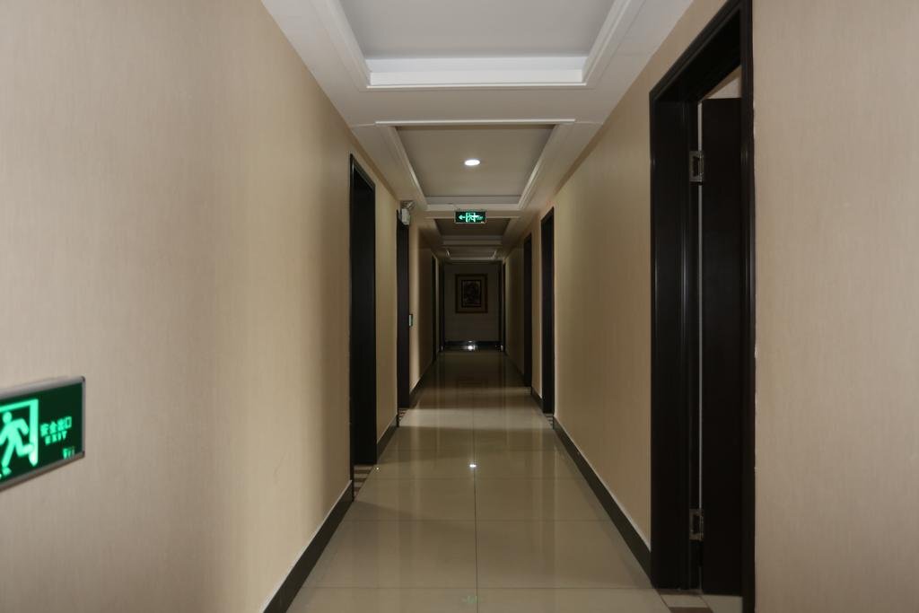 Даньдун: Dandong Donggang Sukura Hotel